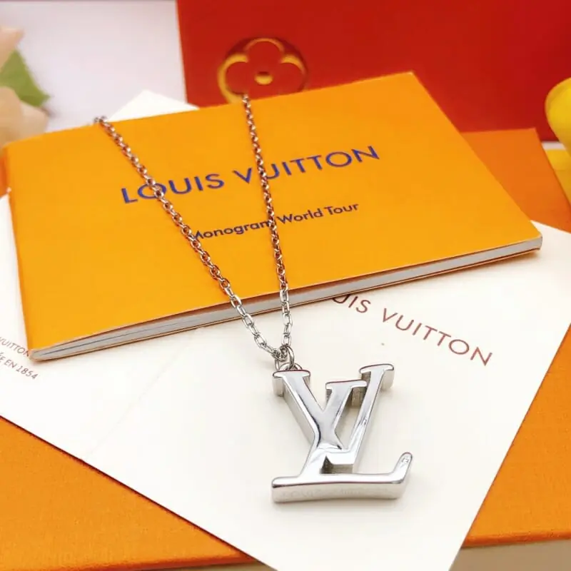 louis vuitton collier s_12137a12